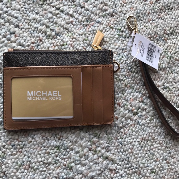 Michael kors wallet/wristlet - Picture 3 of 3